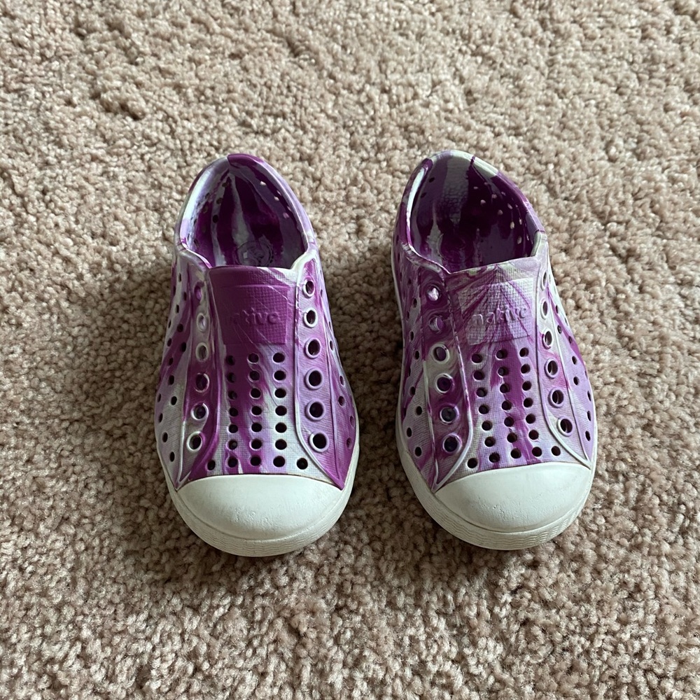 NATIVE Shoes Child 5 purple/white